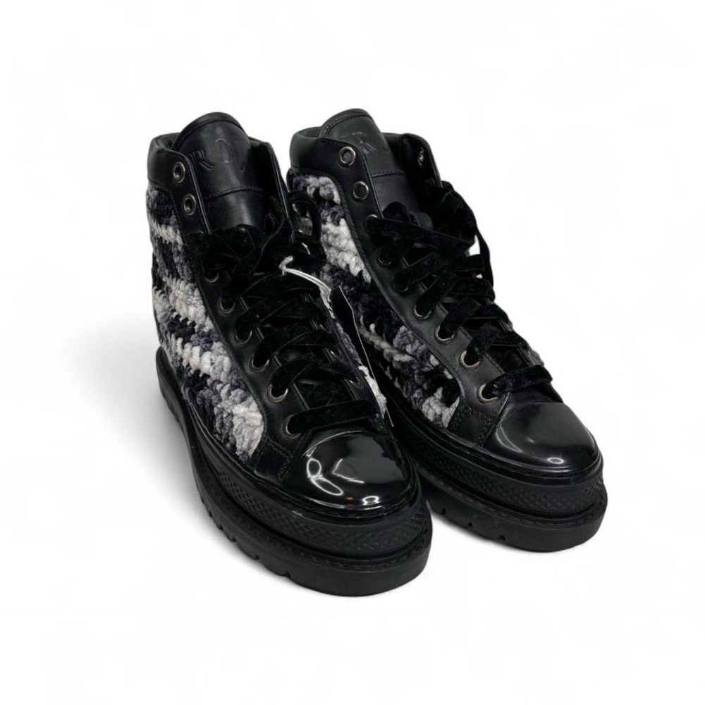 Krojay Women’s Size 7 Black Onyx Boot New With Tags
